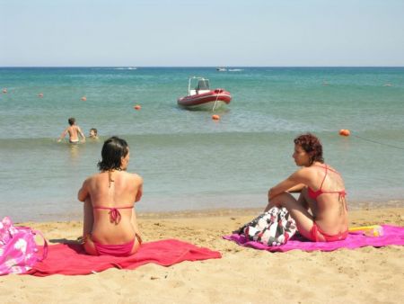 Καλοκαιρινή άδεια: Υπολογίστε online πόσες μέρες δικαιούστε