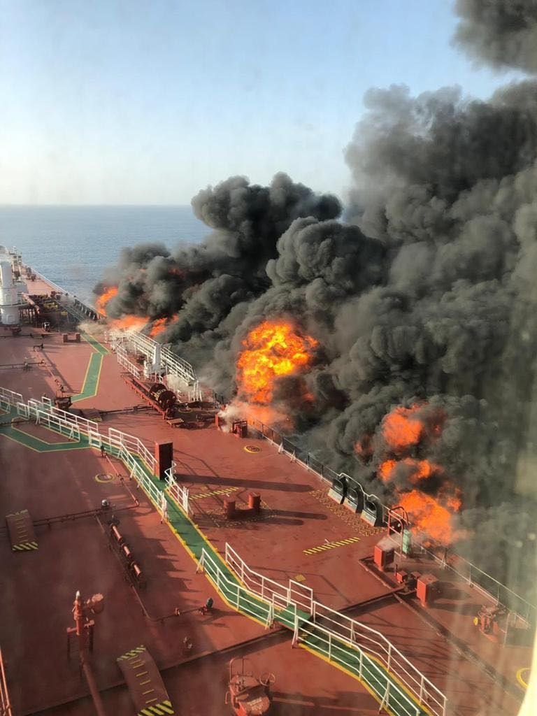 Επιθέσεις σε τάνκερ – ΕΕ: Επιφυλακτική για την απόδοση ευθυνών