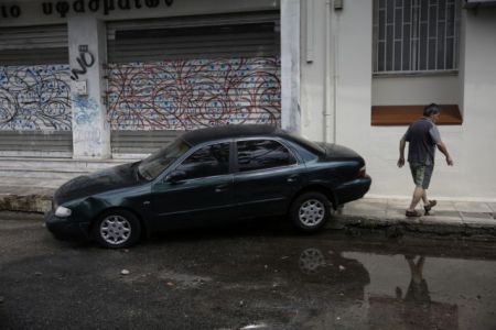 Ποτάμια οι δρόμοι σε Βάρκιζα, Βουλιαγμένη