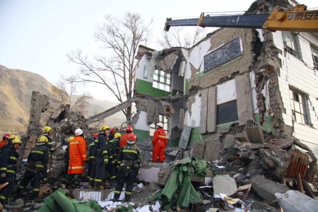 Κίνα : 12 νεκροί και 134 τραυματίες από το φονικο σεισμό των 6 Ρίχτερ