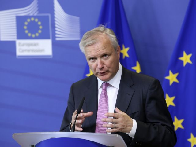 Όλι Ρεν: Η ΕΚΤ έτοιμη να χρησιμοποιήσει όλα τα εργαλεία της αν η οικονομία δεν βελτιωθεί