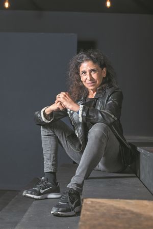 Κάθριν Χάντερ: «Θα είμαιΠρομηθέας, αλλά όχιΔεσμώτης»