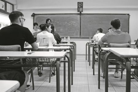 Προσοχή! Ο ιός απειλεί και τις εγκύκλιες σπουδές