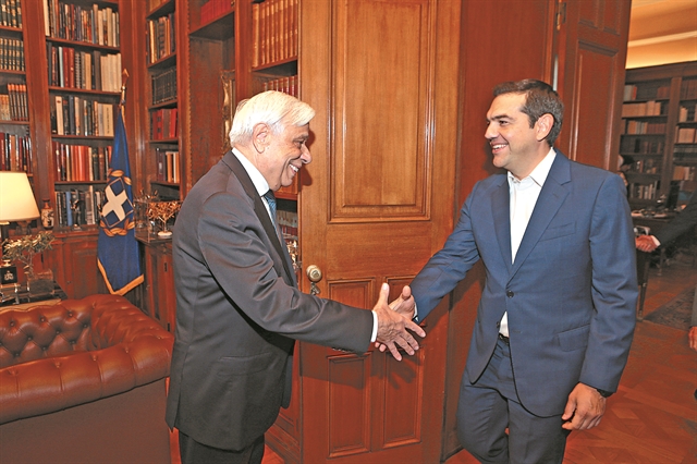 «Και ο Κούλης βασανίζει τις χελώνες!»