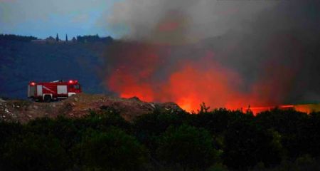 Μαραθώνας: Έσβησε η φωτιά σε χορτολιβαδική έκταση