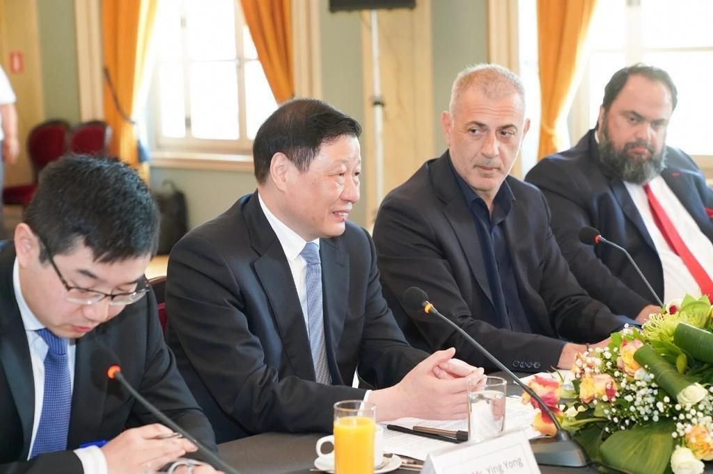 New era for Cosco in Piraeus: Building the social face of a business giant