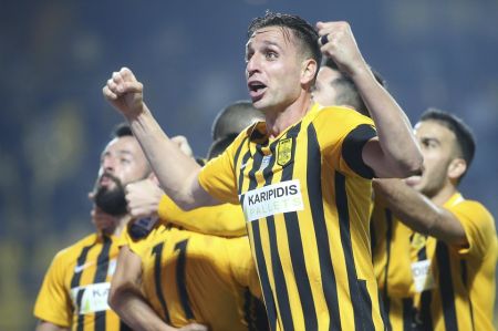 Παντρεύτηκε ο Δεληζήσης – Οι ευχές της ΠΑΕ Άρης