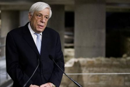 Συγχαρητήρια Παυλόπουλου σε Γιάννη Αντετοκούνμπο