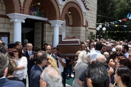 Ροβέρτος Σπυρόπουλος: Σε κλίμα συγκίνησης το τελευταίο αντίο