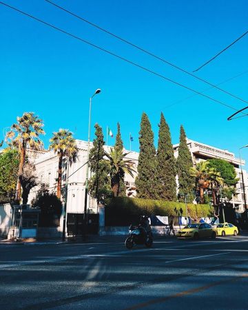 Ύποπτο αντικείμενο έξω από το υπουργείο Εξωτερικών