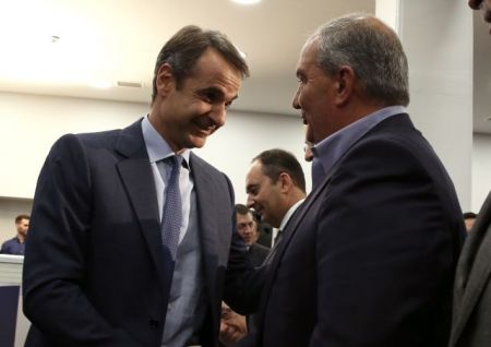 Καραμανλής : Υποψήφιος για τελευταία φορά