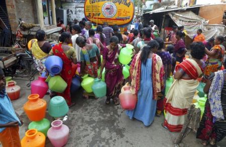 Απειλείται με λειψυδρία η Ινδία – Χωρίς νερό θα μείνουν το 2020 100 εκατ. πολίτες
