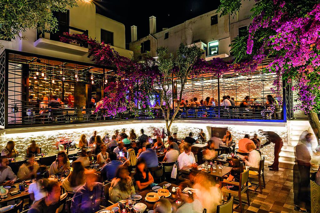 Μύκονος τώρα – The Party Island