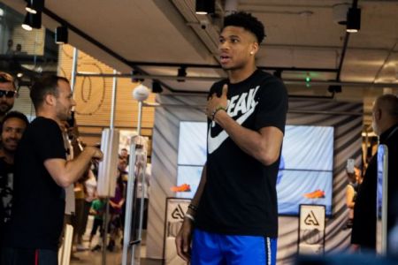 Γιάννης Αντετοκούνμπο: Θέλω τα παιδιά μου να μιλούν ελληνικά