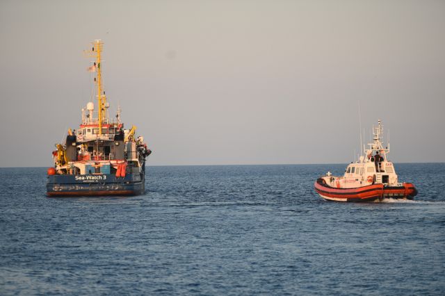 Στη Λαμπεντούζα το Sea-Watch 3 : Δέκα μετανάστες δέχεται η Γαλλία