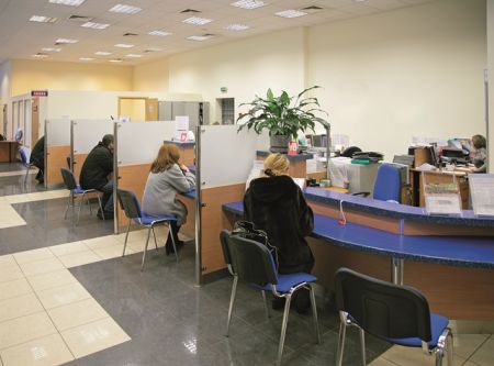 Υγιής οικονομία, με χαμηλότερους φόρους-εισφορές και ισχυρή ανάπτυξη