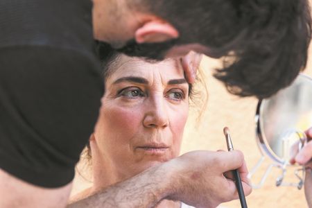 Μόνη σε έναν κόσμο ανδρών