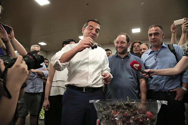 Ο Αλέξης, τα καρπούζια και τα ροδάκινα… ούφο