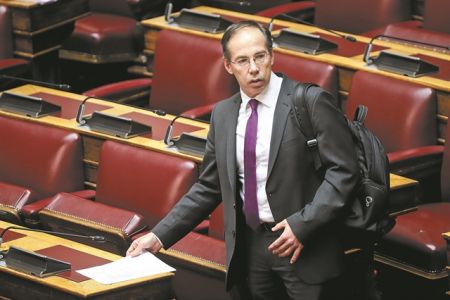 Οι γραμματείς, η διεύρυνση και το ρίσκο