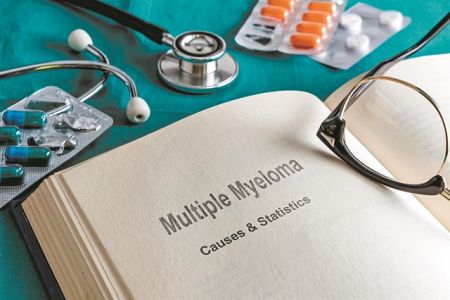 Δύο νέα τριπλά θεραπευτικά σχήματα κατά του πολλαπλού μυελώματος