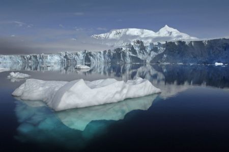 Δραματική συρρίκνωση στους πάγους της Ανταρκτικής – Τι λένε οι επιστήμονες