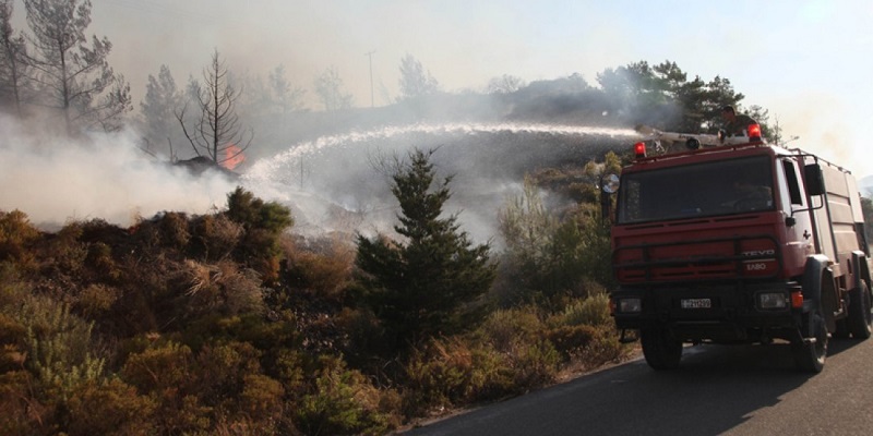 Ιωάννινα: Φωτιά στον Κατσικά, κοντά σε δομή προσφύγων