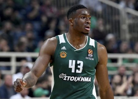 «Ζόρια» με Θανάση Αντετοκούνμπο, τι ζητάει από Παναθηναϊκό