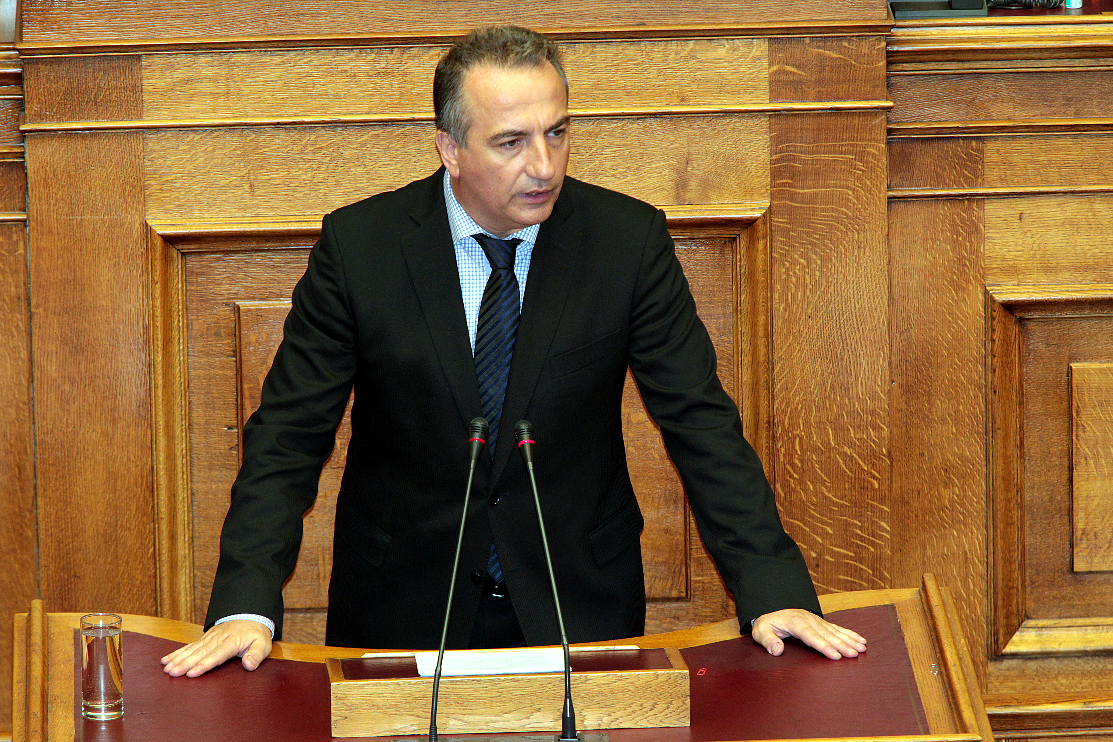 Σταύρος Καλαφάτης : Η χώρα δεν αντέχει ούτε μια ώρα κενό εξουσίας