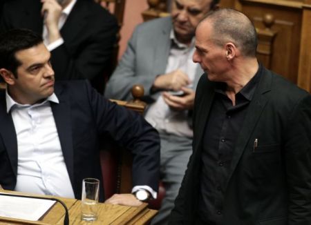 Στην αντεπίθεση ο Βαρουφάκης : Και εγώ έκανα λάθος που επέλεξα τον Τσίπρα