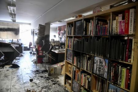 Athens Voice για την επίθεση Ρουβίκωνα: Στηρίζουμε μία κοινωνία ανοιχτή