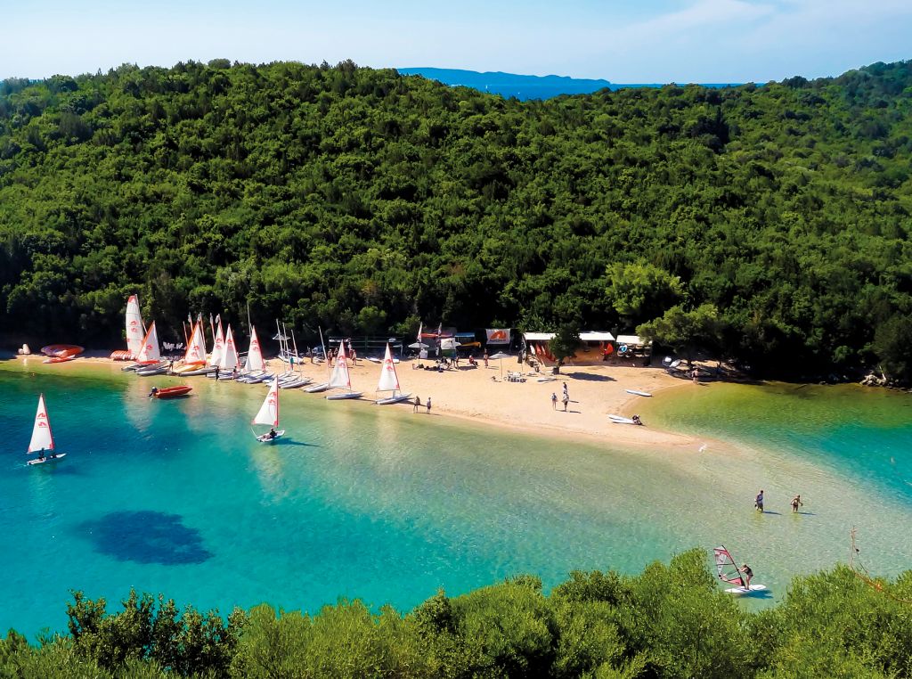 Για βουτιές στη Θεσπρωτία!