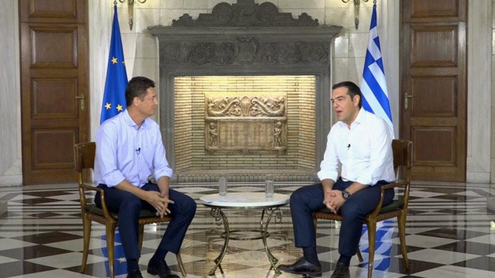 Τo Twitter τρολάρει τον Τσίπρα : «Και με τα δικά μας τα χρήματα είχες κακή σχέση»