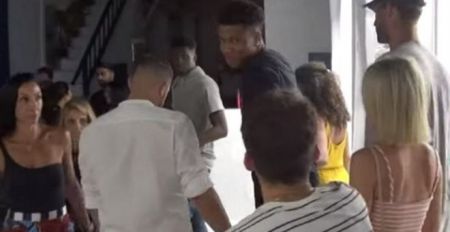 Τουρίστας παθαίνει σοκ μόλις αντικρίζει τον Αντετοκούνμπο