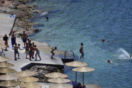 Καιρός: Μικρή πτώση της θερμοκρασίας  το Σάββατο