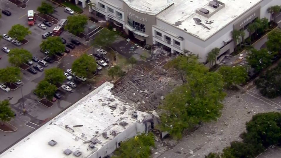Ισχυρή έκρηξη σε εμπορικό κέντρο της Φλόριντα – Δεκάδες τραυματίες