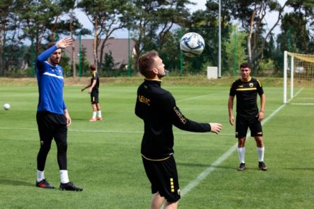 Live : ΑΕΚ – Γκόρνικ Ζάμπρζε