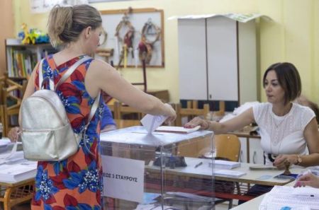 Reuters για εθνικές εκλογές: Τέλος στην αριστερή διακυβέρνηση που βύθισε τη χώρα κι άλλο στο χρέος