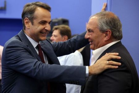 Συγχαρητήρια Κώστα Καραμανλή στον Κυριάκο Μητσοτάκη