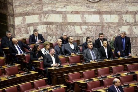 Χρυσή Αυγή: Στο πολιτικό περιθώριο το νεοναζιστικό μόρφωμα