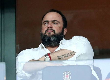 Βαγγέλης Μαρινάκης : Κατανοώ τον πόνο του γελωτοποιού Βαξεβάνη