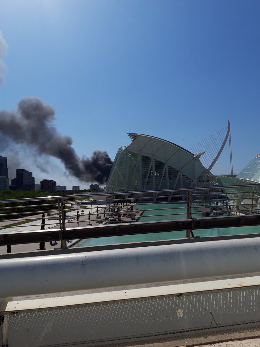 Βαλένθια : Στις φλόγες στο μεγαλύτερο ενυδρείο της Ευρώπης