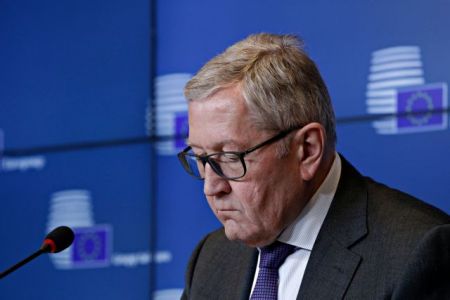 «Παράθυρο» Ρέγκλινγκ για τη μη μείωση του αφορολογήτου ορίου