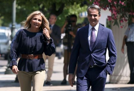 Ορκομωσία στο Προεδρικό: Έκλεψε τις εντυπώσεις η Μαρέβα Μητσοτάκη