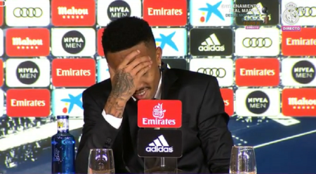 Παίκτης της Ρεάλ κόντεψε να καταρρεύσει κατά την παρουσίαση του