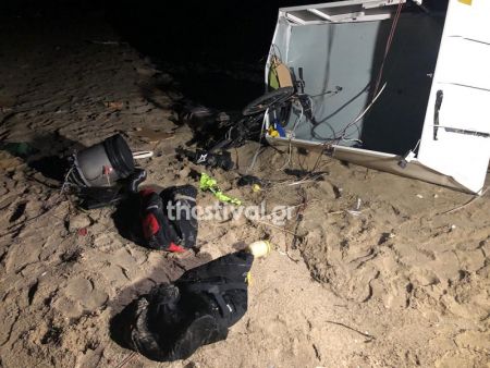 Φωτογραφίες-σοκ από το μοιραίο τροχόσπιτο στη Χαλκιδική