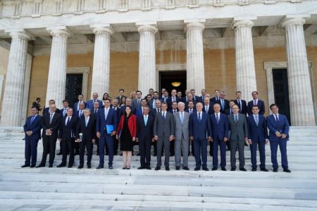 Μοναχισμός στην εξουσία