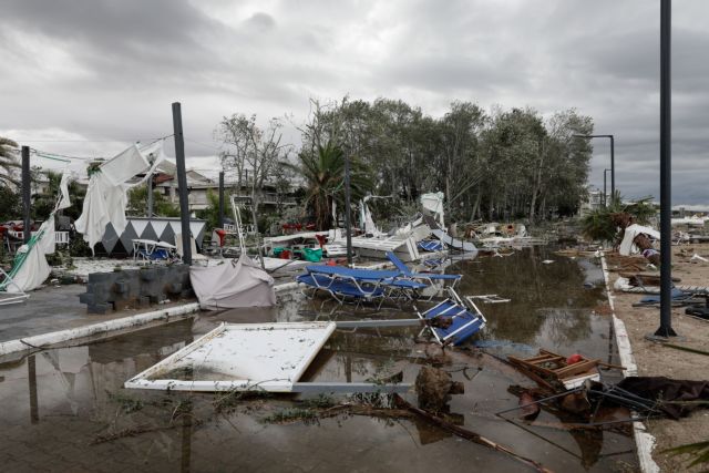 Συγκλονιστικό βίντεο : Οταν η φονική καταιγίδα «χτυπά» ΙΧ
