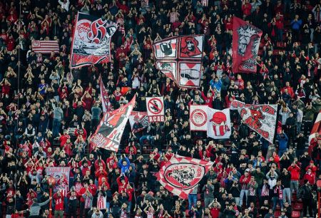 Ολυμπιακός : «Όλοι στον Ναό για το θρυλικό φιλικό με Νότιγχαμ»