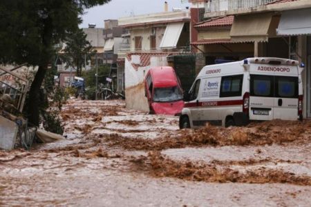 Πλημμύρες Μάνδρα : Ενώπιον του ανακριτή η Ρένα Δούρου