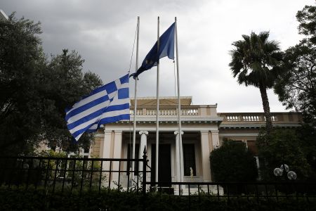 Μαξίμου: Θα συνεχίσουμε τις μεταρρυθμίσεις – Θα τηρηθούν οι στόχοι για το πλεόνασμα